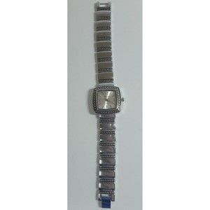 Chicos Watch Women Silver Tone Shiny White Dial Strong Clasp New Battery 7 inch